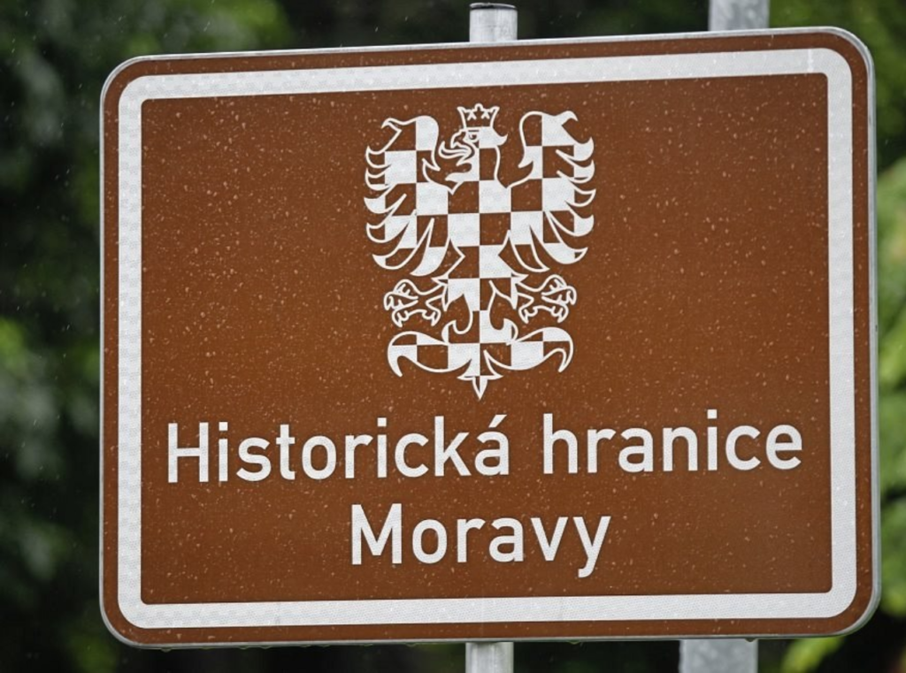 Hranice mezi Čechami a Moravou nezanikla, lidé ji stále vnímají | Moravský  národ